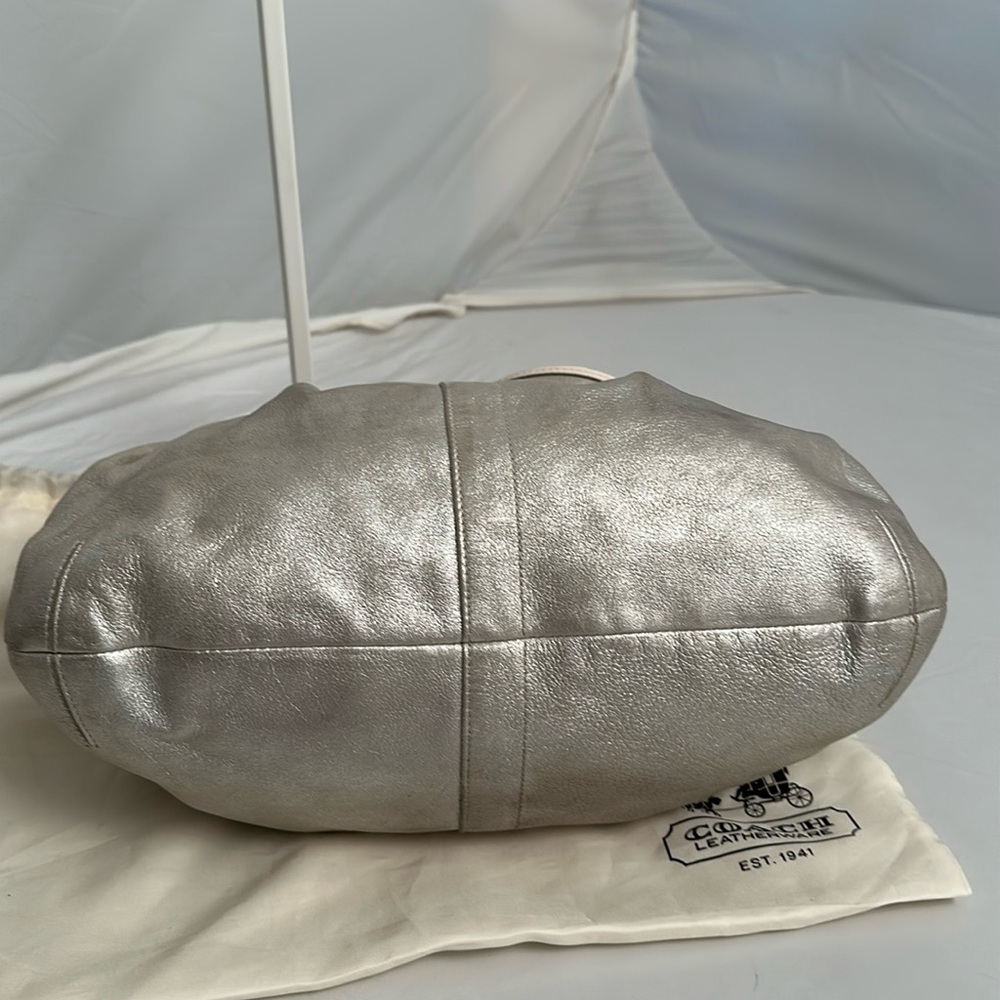 Coach silver metallic soft goat suede leather hobo bag with nickel hardware - Picture 7 of 15